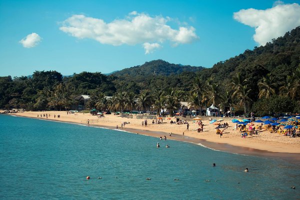 Comment les voyages peuvent-ils favoriser le dialogue interculturel ?